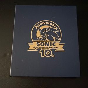 Sonic the Hedgehog 10th Anniversary Sega Dreamcast collectible!